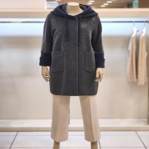 [프렐린]ROH224100 니트 배색 후드 라마 코트