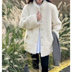 쏭포유 / 여성 하이넥코트 울하프 양털 퍼 양모코트 (2color)