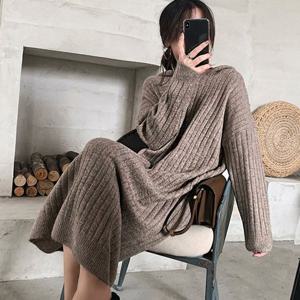 썸앤 데일리 홈웨어 신축성 루즈핏 후드 니트 롱 원피스 (W863A9F)