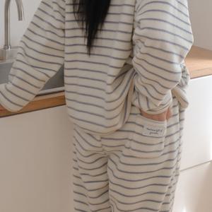 J'eu 하우스 스트라이프 수면 조거 파자마 잠옷 세트 2color