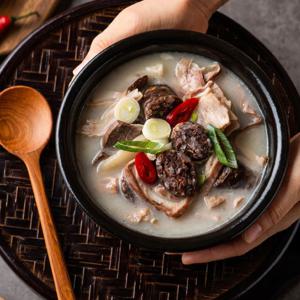 나비골 순대 국밥 얼큰 순대국 고기 내장 해장국