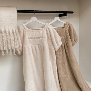 J'eu 테디 플리스 반팔 원피스 파자마 2color