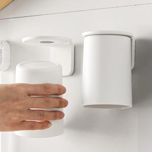 거꾸로 양치컵 물때 없는 공중부양 무타공 자석 양치컵