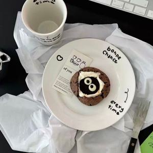 귀여운 레터링 에브리띵 디저트 세트 홈카페 플레이팅 원형접시 세라믹 컵 버터나이프