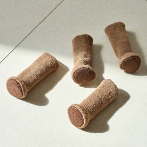 논슬립처리로 벗겨지지 않는 의자발커버 4개입 라이트브라운