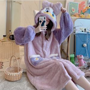 러블리 덕 수면잠옷 극세사 원피스 따듯한 홈웨어 겨울 감성 파자마 부드러운 보온 잠옷