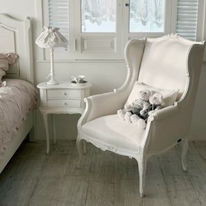 그레이스 화이트 윙체어