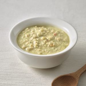 오트밀이 들어있는 수프 (아침건강식)