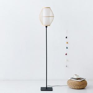 E26 색상랜덤 전구증정_BAMBOU 장스탠드 E26 KS2335F