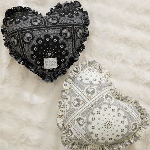 반다나 하트 쿠션 (솜 포함)