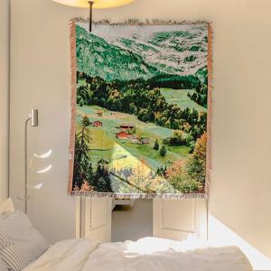 MEADOW 대형 태피스트리 블랭킷 러그 4계절 선물 패브릭포스터 소파커버 식탁보