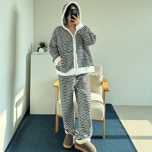 모노줄지뽀글잠옷 수면바지 양털 홈웨어 후드집업