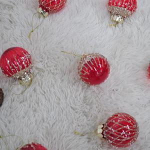레드 패턴볼 6cm/12알 크리스마스겨울 카페 장식소품 교회성당(반짝이 가루 떨어짐있음)