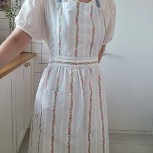 자체제작 헤어슈슈 증정 이벤트 플라워 원피스앞치마 카페 꽃집 집들이선물