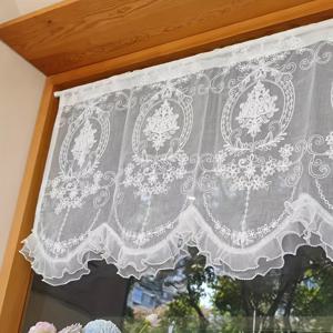 TEMU 1pc 현대 꽃 자수 투명 커튼 발란스 - 주름 있는 가장자리, 반투명 폴리에스테르 블렌드, 기계 세척 가능, 다양한 방 유형에 적합, 진주 가장자리 장식
