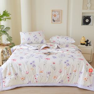 TEMU 울트라 소프트 플로랄 프린트 경량 여름 이불 - 파스텔 꽃 디자인, 베이지 친화적 폴리에스터 원단, 침실 또는 게스트룸에 적합한, 에어컨용 침구류, 장식적인 베개커버, 부드러운 터치 재질