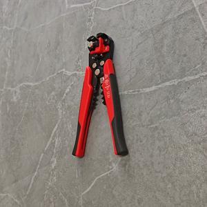 TEMU 전문 전기 기술자용 와이어 스트리퍼 - 다기능, 24-10AWG 범위, 미끄럼 방지 그립 디자인의 빠른 벗김 및 압착 도구, 가정 장식, 전기 수리 및 자동차 유지 보수에 적합, 수동 전기 기술자 도구