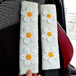 TEMU 양모 양털 자동차 벨트 어깨 패드 2개, 플로럴 실내 장식, 안전 벨트 보호 커버, 여성용 자동차 실내 장식을 위한 확장형 플러시 만화 수제 창작 플러시 커버