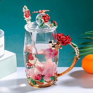 TEMU 4가지 스타일의 키가 큰 및 작은 350ml/320ml 진주 장미 에나멜 컬러 공예 유리컵 숟가락 커버 세트, 차갑고 뜨거운 음료에 적합한 홈 드링킹 워터 티 컵, 아침 식사용 컵, 우유 컵, 주스 컵, 커피 컵, 가정, 사무실, 케이터링에 적합한 섬세한 선물 컵 세트