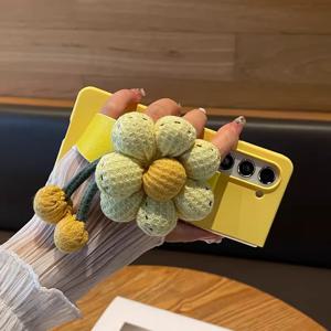 TEMU 삼성 폰 케이스와 호환되는 Frosted Yellow Shell + Yellow Diamond-Patterned Wristband + 삼차원 꽃 스티커