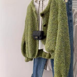 TEMU 여성용 두꺼운 따뜻한 플러시 버튼 프론트 스웨터 - 한국 스타일 숏 솔리드 컬러 겨울 블라우스, 기계 세탁 가능 라운드넥 긴팔 코지 가을 겨울 스웨터 데일리 아웃핏|가디건|옷|반팔니트