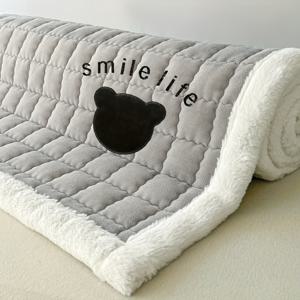 TEMU 1개 밀크 벨벳 아플리케 자수 따뜻한 곰돌이 시리즈 (매트리스) 학생 스타일, 따뜻한 퀼팅 얇은 매트리스 (베개 커버 미포함), 매트리스 보호대. 피부 친화적이고 통기성 좋은 가을/겨울 침구. 싱글, 더블, 퀸, 침대 토퍼, 이불패드 퀸사이즈, 토퍼 , 두꺼운토퍼, 매트리스토퍼, 토퍼매트리스|이불