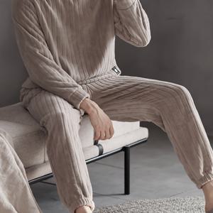 TEMU 모노도센 브랜드 + 8% 가격 비교 가을과 겨울 남성용 파자마 플리스 긴팔 바지 포켓이 있는 외부 착용 가능 고급 두꺼운 벨벳 따뜻한 홈웨어 투피스 세트