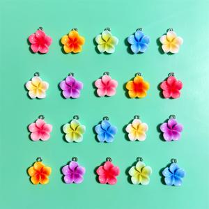 TEMU 20개 열대 히비스커스 꽃 참 - 보석 만들기용 생동감 넘치는 레진 펜던트, 키체인 및 액세서리 - 혼합 색상, 내구성 있고 가벼움, DIY 공예와 선물에 완벽함, 보석 만들기에 적합한 참
