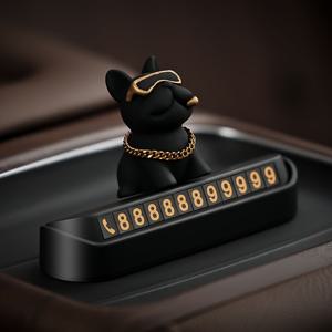 TEMU 2가지 색상 옵션 자동차 대시보드 장식 프렌치 불독 폰 홀더 패셔너블 임시 주차 번호판 차량용 휴대폰 거치대 - 번호판 포함