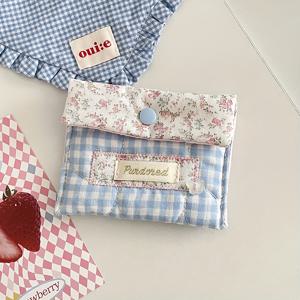 TEMU 버튼 클로저가 있는 플로랄 체크 동전 지갑 - 핑크 & 화이트 깅엄 디자인, 립스틱, 메이크업, 작은 필수품을 위한 대용량 휴대용 파우치, 가벼우면서 스타일리시한 일상 사용, 메이크업 보관 | 깅엄 패턴 | 버튼 클로저 파우치