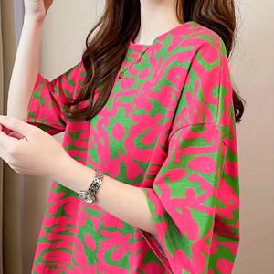 TEMU 여성용 오버사이즈 반팔 티셔츠 - 핑크 그린 터키스 핑크 벚꽃 프린트 H라인 핏 라운드넥 캐주얼 여름 블라우스, 통기성 핑크 & 그린 리프 패턴 탑, 비치웨어, 파티 & 캐주얼 복장용