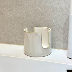 TEMU 주방 싱크용 세라믹 스폰지 홀더 - 베이지 & 화이트, 배수 구멍이 있는 이중 컴파트먼트 디자인, 접시 스폰지 및 청소 브러시 정리에 이상적, 주방 싱크 정리| 장식 스폰지 홀더| 세라믹 구조, 접시 건조대