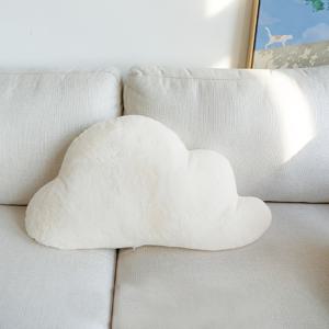 TEMU 부드러운 플러시 화이트 스로우 베개 – 소파, 침실 또는 차량용 포근한 장식 액센트 – 가볍고 푹신한 디자인, 거실 인테리어, 홈 데코 또는 선물 아이디어에 완벽한 장식용 쿠션
