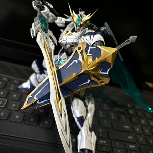 TEMU 1/144 스케일 나이트 메카 모델 조립 키트 - 검과 방패가 있는 고동작 로봇 액션 모델, 성인 수집용 장난감, 추수감사절, 발렌타인데이, 할로윈, 크리스마스, 새해 선물에 적합