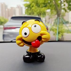 TEMU 매력적인 만화 바블 헤드 인형 차량 장식 - 귀여운 표정과 장난기 넘치는 디자인, 대시보드 장식 및 독특한 차량 및 책상 액세서리로 완벽함