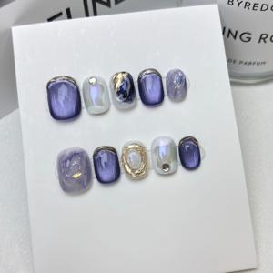 TEMU 10개 세트 우아한 보라색과 파란색 고양이 눈 프렌치 매니큐어 네일 - 짧고 네모난, 광택 있는, 그라데이션 디자인에 반짝이는 장식이 더해진 - 여름 파티와 일상 착용에 완벽 - 여성과 소녀에게 이상적인 파티 네일 | 우아한 네일 아트 | 광택 마감