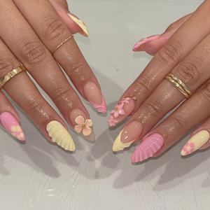 TEMU 여성을 위한 24개 여름 프렌치 3D 플로랄 프레스온 네일 - 아몬드 모양 중간 길이 광택 아크릴 인조네일, 파스텔 핑크 옐로우 화이트 꽃 & 골든 글리터 팁, 일상 및 특별한 날을 위한 수제 디자인, 스타일리시 매니큐어, 달콤한 미학, 세밀한 장인정신, 트렌디한 매니큐어, 내구성 있는 프레스온, 패션 애호가를 위한