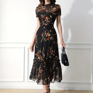 TEMU 여성을 위한 우아한 고딕 스타일의 꽃 프린트 드레스: 오렌지색과 핑크색의 꽃이 있는 검은색, 반팔, 라운드 넥, A라인 실루엣, 흐르는 디자인, 여름에 완벽한 꽃 드레스