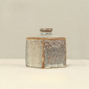 TEMU 1개 우아한 세라믹 디퓨저 병 - 모던 장식 화병, 가정, 사무실, 욕실용 - 에센셜 오일, 멜트, 꽃꽂이 호환 - 70-200ml 용량 - 거실, 침실, 현관에 적합 - 장식용 센터피스, 홈 프래그런스, 세련된 디자인, 부드러운 마감, 향기 홀더, 인테리어