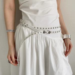 TEMU 한국 디자인 감각, 펀칭 없는 더블 레이어 벨트, 여성 니치 개성 다용도 스파이스 스타일 액세서리, 초롱 청바지 벨트, 패션 벨트 솔루션, 허리 라인 정의 액세서리, 구멍 없는 벨트, 청바지 벨트 연장기, 한국 디자인 미학, 니치 개성 룩, 강화된 허리, 고품질 금속 버클, 대체 패션 여성, 대학생 액세서리