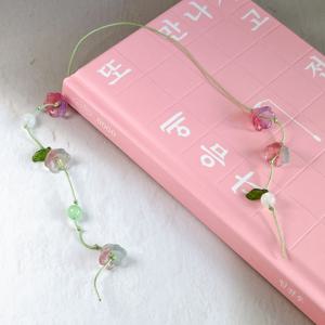 TEMU 30컬러 랜덤 끈갈피 끈 꽃 비즈 책갈피 만들기 DIY 키트 세트 북마크 북클립 북마커 독서 용품