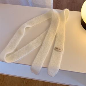 TEMU Y2K 스타일 롱 니트 스카프 - 부드러운 흰색과 검정색 - 가을/겨울에 완벽 - 손세탁 또는 드라이클리닝 - 모든 경우에 적합 - 따뜻하고, 장식적이며, 방풍 - 폴리에스테르 섬유로 만들어짐