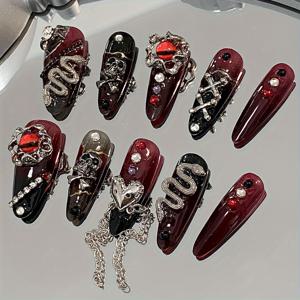 TEMU 10개 짜리 고딕 스타일 프레스온 네일 세트, 레드 아몬드 모양 중간 길이 체인 디자인, 기하학적 & 축제 요소, 광택 마감 네일 팁|네일팁