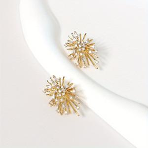 TEMU 여성용 우아한 불꽃 스터드 귀걸이 - 반짝이는 골든 플로럴 디자인, 합성 금속 소재, 럭셔리 웨딩/파티/기념일/데일리 주얼리 선물, 발렌타인데이/프로포즈/생일 선물, 연중 내내 화려함, 로맨틱 액세서리, 메탈릭 마감, 기념일 선물, 고광택 패션 스터드, 브라이덜 액세서리