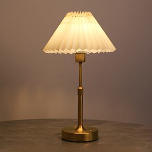 TEMU 무선 고급 레트로 USB 충전식 텔레스코픽 플리츠 램프, 침실 및 거실용 조절 가능한 터치 컨트롤, 금속 마감, 다중 구성 요소, 알렉사와 호환 가능, 조명 소스 포함, 램프 쉐이드 아트