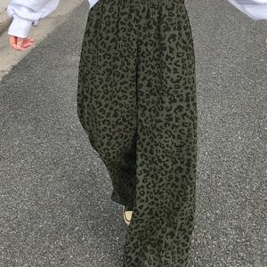TEMU 여성용 우아한 프린트 팬츠 - 대담한 동물 무늬가 있는 루즈핏 바지, 사계절용 정장 및 캐주얼 의상 - 일상 특별 행사용 비동물 프린트 팬츠, 이벤트 복장, 패션 포워드 룩, 편안한 착용감
