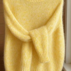 TEMU 여성 프렌치 스타일 모헤어 스웨터 - 부드러운 플러시 긴팔 라운드넥 겨울 따뜻한, 우아한 캐주얼 시크 풀오버 가을/겨울, 마스턴드 옐로우 단색 드롭 숄더 & 라글런 슬리브, 여성 스웨터