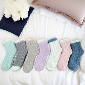 TEMU 여성용 보온 겨울 바닥 양말 5팩 - 플러시 코랄 플리스 같은 부드러움, 다색상 구성 (베이지, 핑크, 민트, 라벤더, 화이트) - 포근한 집안 슬리퍼, 손세탁 가능한 따뜻한 양말, 침대 및 추운 바닥용