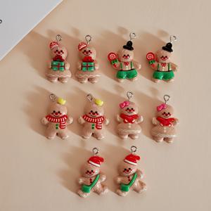 TEMU 10개 세트 귀여운 보우 스카프 진저브레드 남성용 레진 참 크리스마스 귀걸이 목걸이 키체인 DIY 액세서리 만들기 소품, 수제 액세서리 제작,공예용 매력 컬렉션,크리스마스 공예 용품,리본 스카프 피규어 참, 귀여운 디자인,보우 스카프 액세서리,상세한 피규어 주조,레진 소재 참,휴일 장식가,DIY 공예 애호가