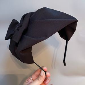 TEMU 여성용 프렌치 빈티지 베레모 모자와 하프 페이스 헤드밴드 - 도트 비니 캡, 드레스, 캐주얼 & 특별한 날을 위한 프렌치 스타일 액세서리 (봄 여름 신상) - 청바지, 드레스, 오피스웨어에 어울리는 우아한 라운드 도트 디자인